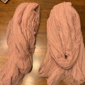 Set of Dusty Rose Gauze Table Runners